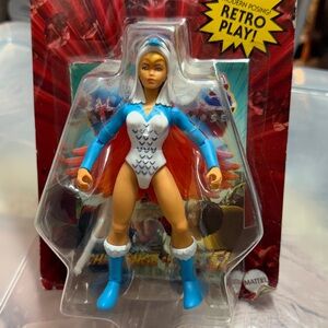 Masters of the Universe sorceress Heroic Gardian of Castle Grayskull! New